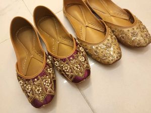punjabi jutti set of 2 pairs