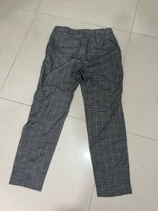 H&amp;M Grey Plaid Slim Fit Pants with Pockets