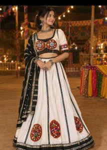 garba outfit Designer Embroidered Lehenga Choli Se