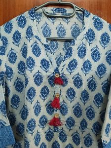 Blue &amp; White Printed Kurta