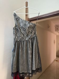 Elegant One-Shoulder Lace Dress