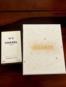 Luxury Gift Boxes- Chanel N°5 Eau de Parfum