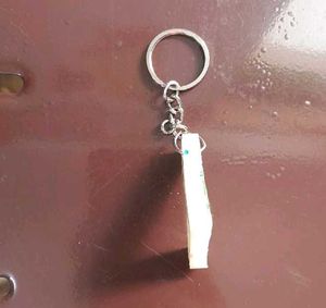 Initial 'L' Keychain