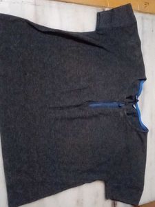 6 tops for 300 only Striped Blue &amp; White To