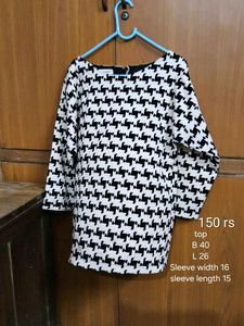 Chic Houndstooth Print Top