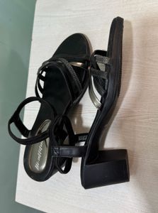 Stylish Black Wedge Sandals