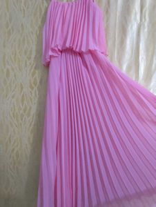 Chic Pink Pleated Dress