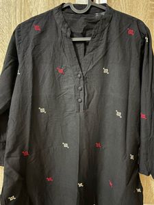 Black Embroidered Kurta