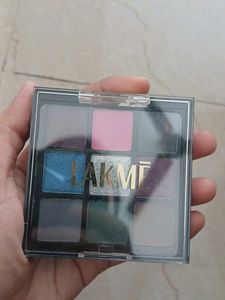 Lakme Ultimate Glam Eyeshadow Palette