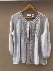 Chic Women's Button-Up Blouse