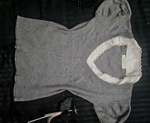 whimsical vintage Lace Trim V-Neck Top