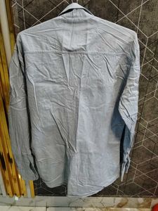 Men's Light Blue Button-Down Shirt