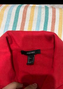 FOREVER 21 cropped red shirt