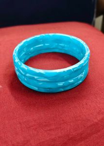 Set of 5 Blue &amp; White Patterned Bangles