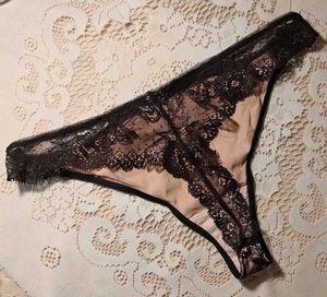 Elegant Black Lace Thong Panty