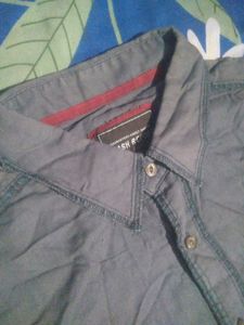 women's Grey Long Sleeve Button-Up Shirt