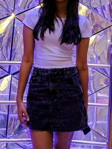 White Lettuce Trim Crop top