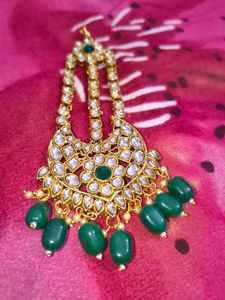 Intricate Emerald &amp; Gold Indian Bridal Jewellery S