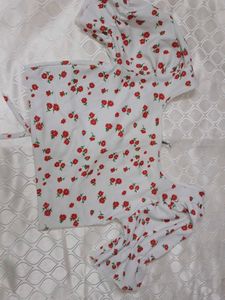 Chic White Floral Print Top