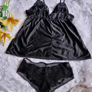 Black Lace Lingerie Set
