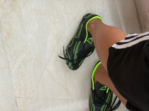 sports football shoes