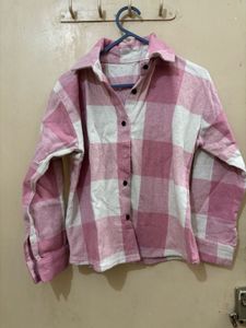 Pink shirt and crop top pair