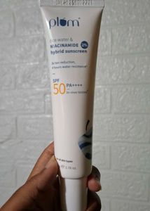 Plum Rice Water & Niacinamide Hybrid Sunscreen SPF
