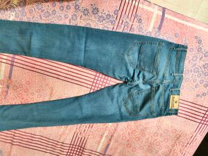 Light Wash Straight Leg Jeans