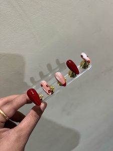 Chic Red &amp; Glittery Heart Press-On Nails 10 tips