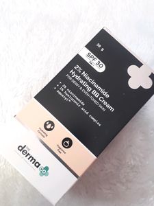 The Derma Co 2% Niacinamide Hydrating BB Cream wit