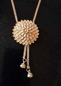 Gold-Tone Floral Necklace &amp; Earrings Set