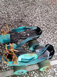 yonker Quad Roller Skates