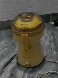 Mixer Jusser Good Working Condition Me He