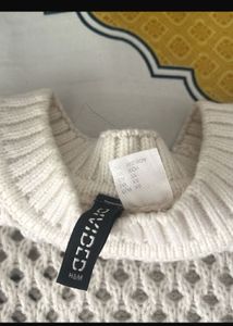 H&amp;M Cream Knit Cropped Sweater