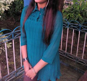 Green elegant top