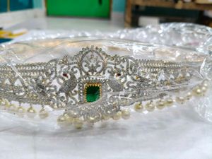 1gm Gold Exquisite Emerald hip belt (vaddanam)