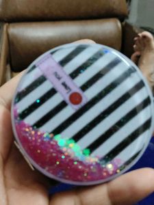 pocket mirror