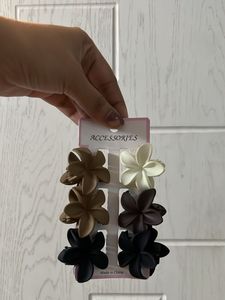 🛍️Pack of 4 Cute accessories