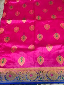 dark purplish pink saree