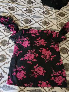 Floral Print V-Neck Top