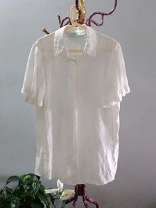 Women's White Button-Up Short Sleeve Top