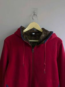 Cozy Red Zip-Up Uniqlo Hoodie