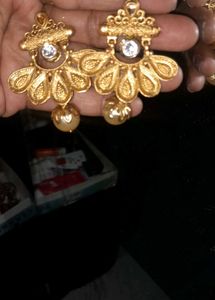 Exquisite Gold-Tone Pearl Earrings