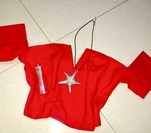 Red y2k Off-Shoulder Top