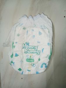 Honey Bunny Baby Diaper Pants - Size M (60 Pcs Lef