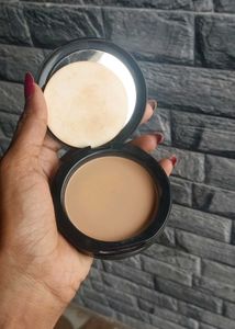 Maybelline 310 Sun Beige Compact Powder
