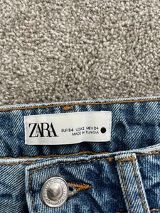 Zara The HW ankle straight jeans