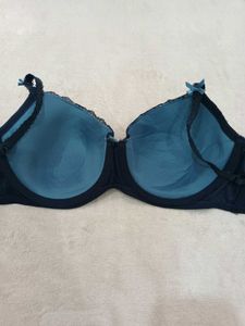 Lace Padded Underwire Bra..38B