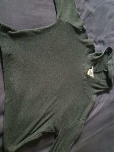 Comfy Dark Gray Knit hoodie type