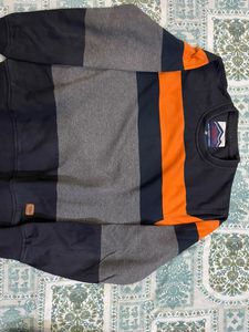 4 set/ 3 size’s Sweatshirts Bundle